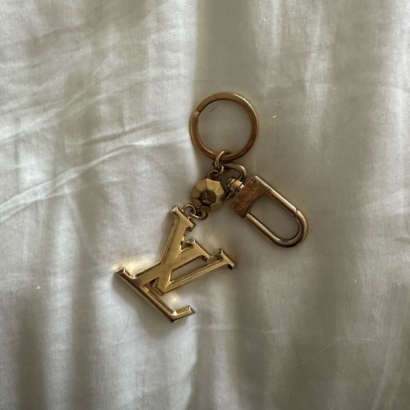 Louis Vuitton Key Chain - Picture 1 of 5